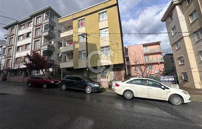 Ümraniyenin Merkezinde, Geniş Parselli ve Ferah Kullanım Alanlı