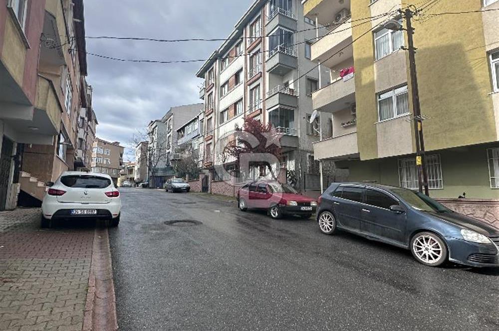 Ümraniyenin Merkezinde, Geniş Parselli ve Ferah Kullanım Alanlı