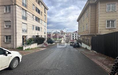 Ümraniyenin Merkezinde, Geniş Parselli ve Ferah Kullanım Alanlı