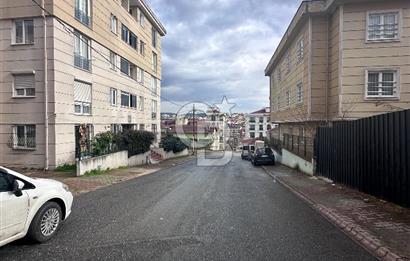 Ümraniyenin Merkezinde, Geniş Parselli ve Ferah Kullanım Alanlı