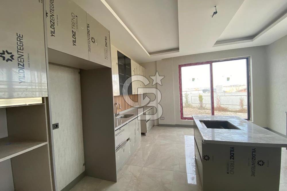 GÖLBAŞI HACILAR BULVARI ÜZERİ MÜSTAKİL BAHÇELİ 5+1 SATILIK VİLLA