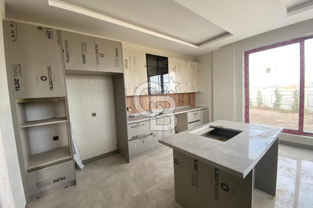 GÖLBAŞI HACILAR BULVARI ÜZERİ MÜSTAKİL BAHÇELİ 5+1 SATILIK VİLLA