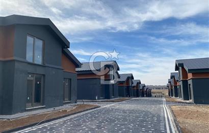 GÖLBAŞI HACILAR BULVARI ÜZERİ MÜSTAKİL BAHÇELİ 5+1 SATILIK VİLLA