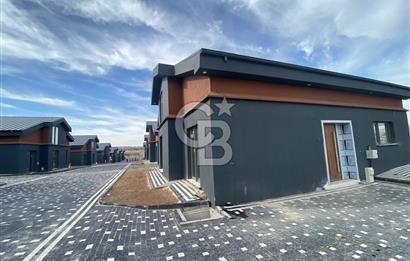 GÖLBAŞI HACILAR BULVARI ÜZERİ MÜSTAKİL BAHÇELİ 5+1 SATILIK VİLLA