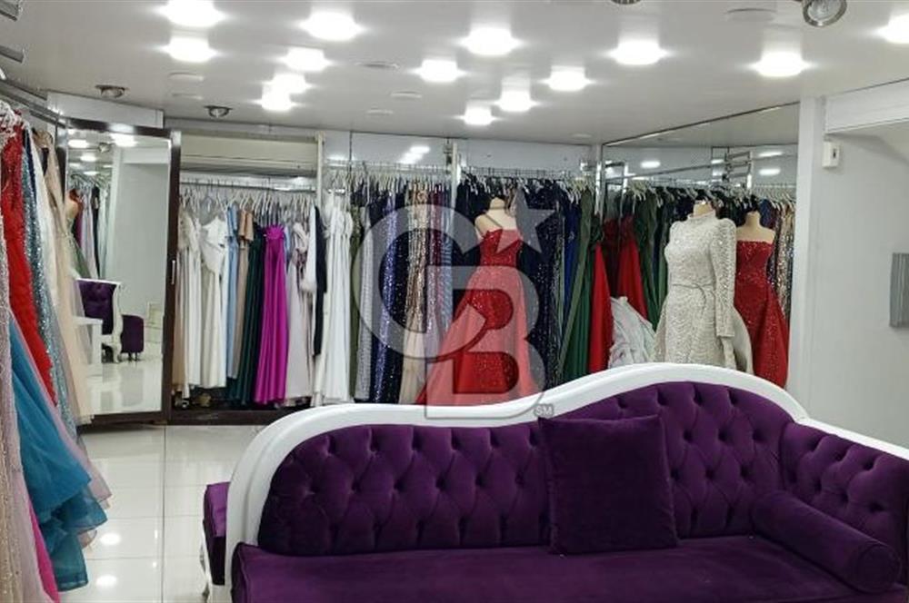 Kemeraltı Hisarönünde Satılık 2 Katlı 240 m2 Mağaza