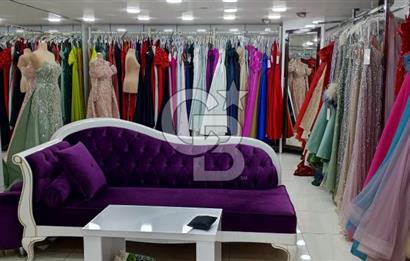 Kemeraltı Hisarönünde Satılık 2 Katlı 240 m2 Mağaza