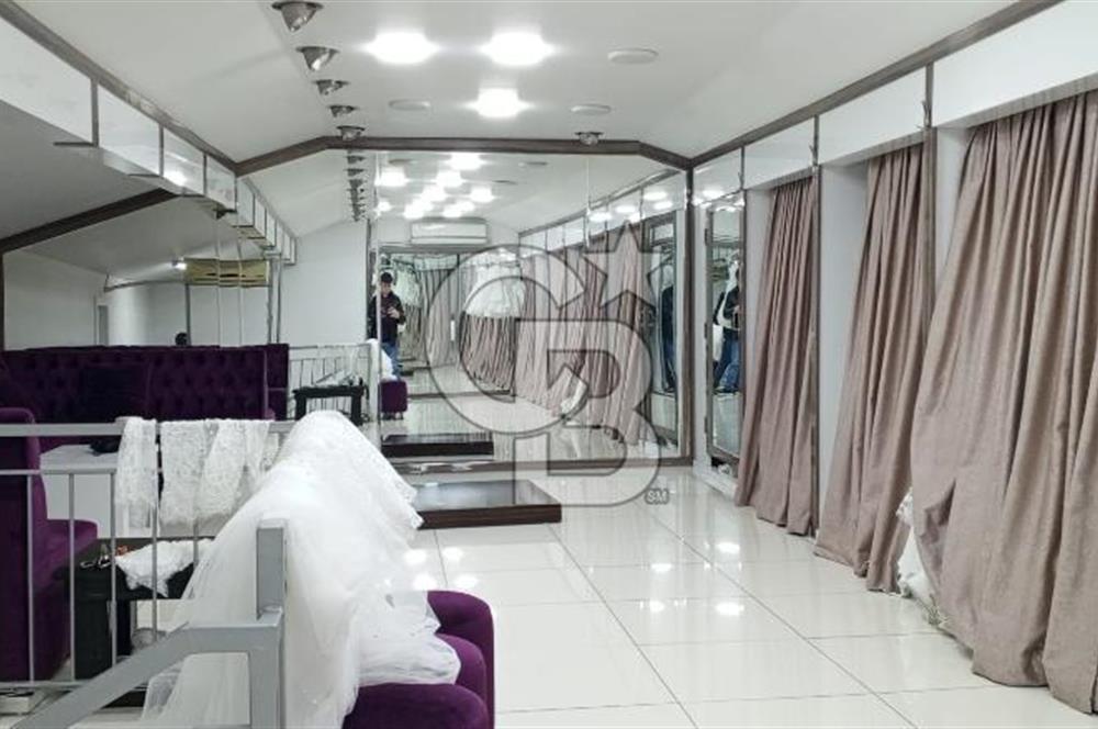 Kemeraltı Hisarönünde Satılık 2 Katlı 240 m2 Mağaza