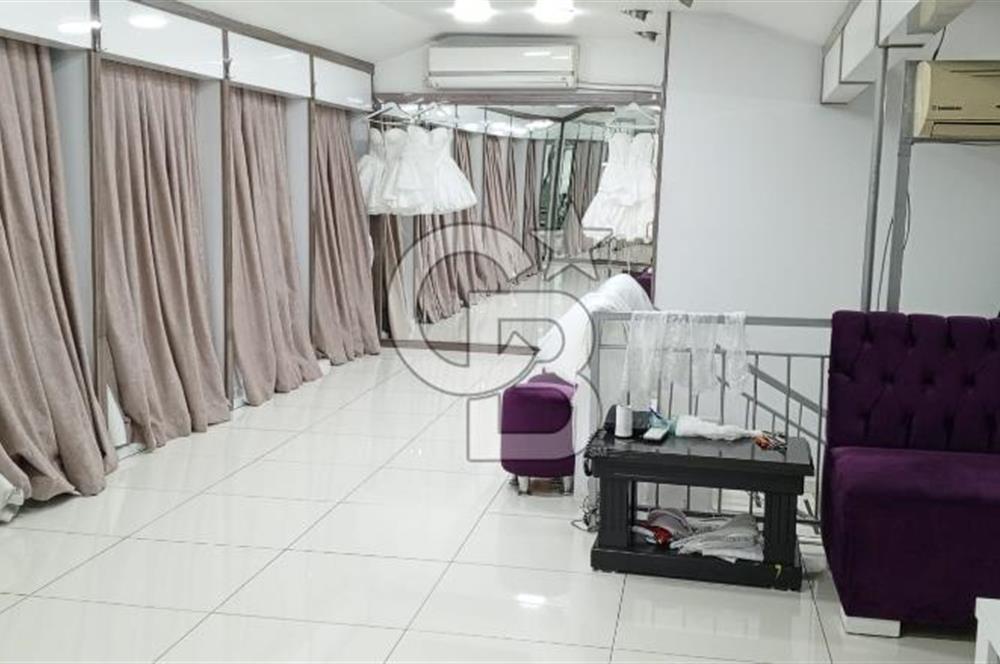 Kemeraltı Hisarönünde Satılık 2 Katlı 240 m2 Mağaza