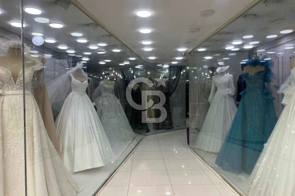 Kemeraltı Hisarönünde Satılık 2 Katlı 240 m2 Mağaza