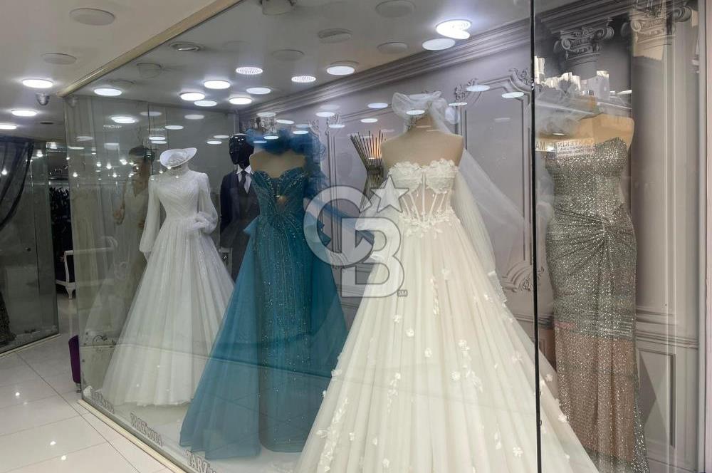 Kemeraltı Hisarönünde Satılık 2 Katlı 240 m2 Mağaza