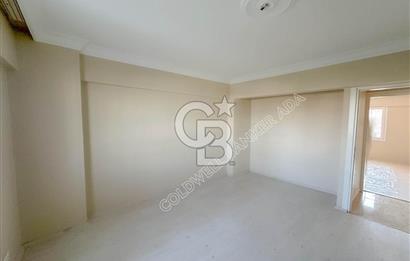 Emsallerinin Altında Kuşadası'nda Satılık Geniş Masrafsız 3+1 Daire