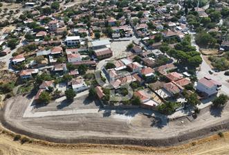 BERGAMA ÖRLEMİŞ’TE KÖY İÇİ İMARLI | MANZARALI ARSA - 1 - 335138