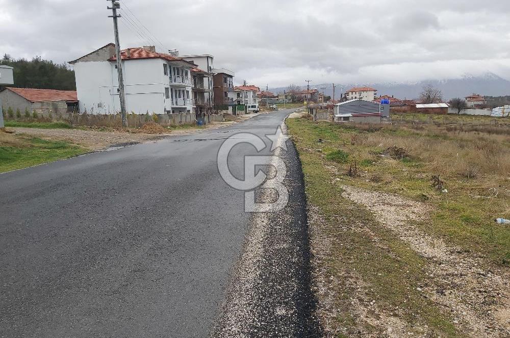 Afyon-Dazkırı Barbaros Mah.de İmarlı Arsalara Yakın 624 m² Satılık Tarla