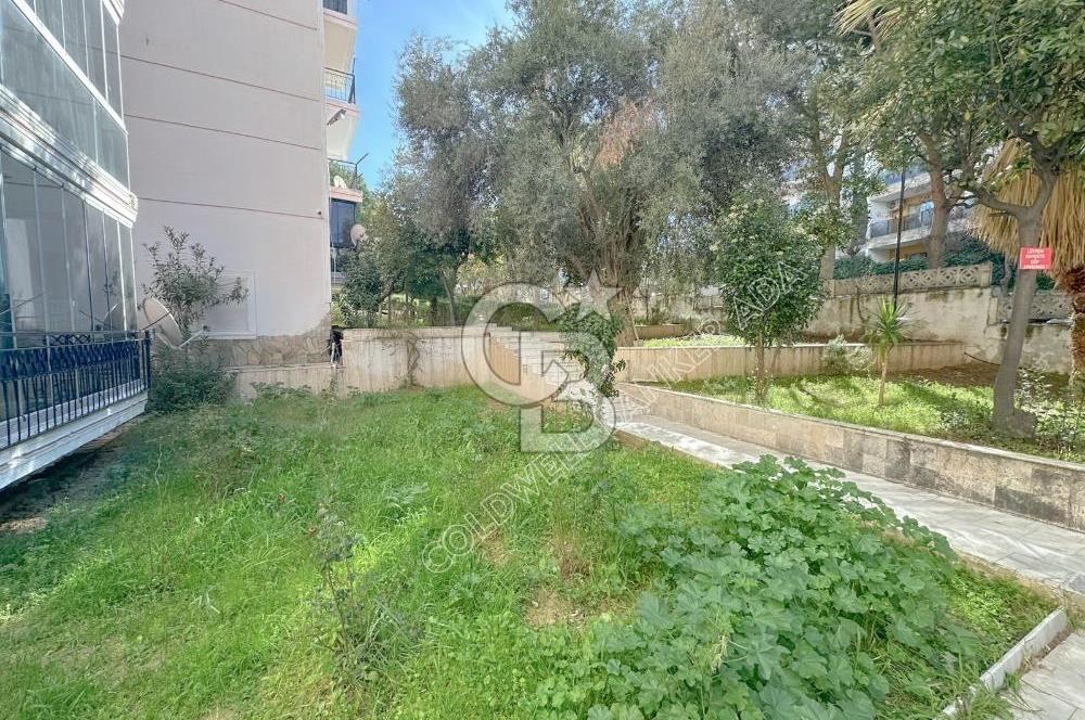 Emsallerinin Altında Kuşadası'nda Satılık Geniş Masrafsız 3+1 Daire