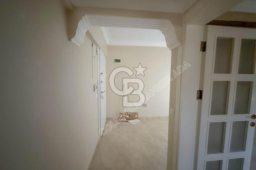 Emsallerinin Altında Kuşadası'nda Satılık Geniş Masrafsız 3+1 Daire