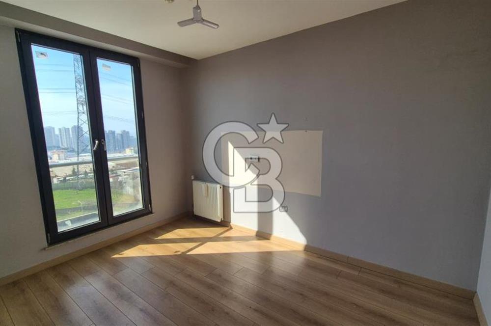 Başakşehir Huzzak Metro da kiralık 1+1 Daire