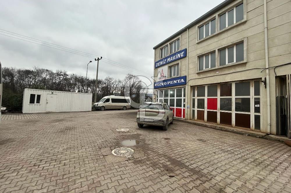Yalova Altınova Tersane Böl. 180m² Yüksek Tavanlı Satılık Dükkan