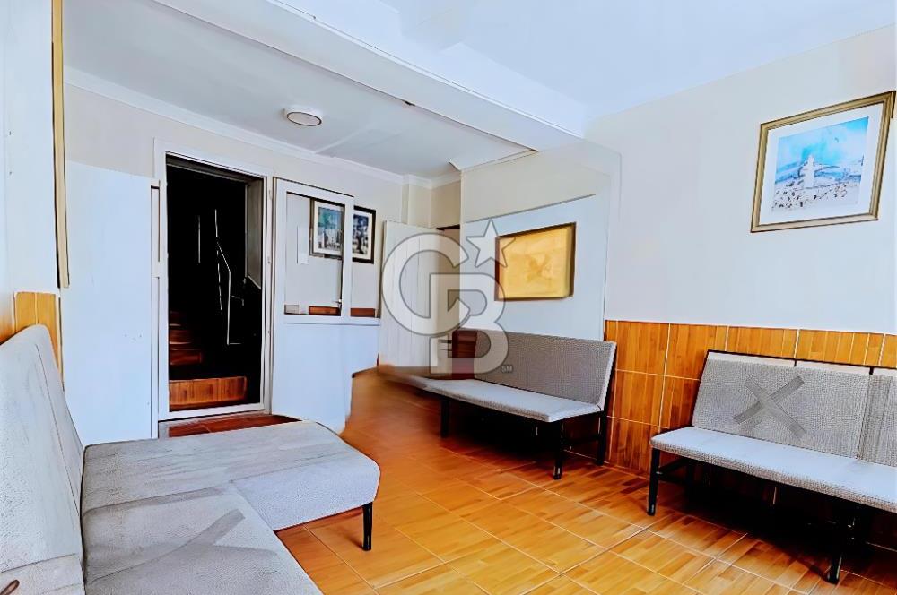 KONAK BASMANE TARİHİ OTELLER SOKAĞINDA SATILIK OTEL