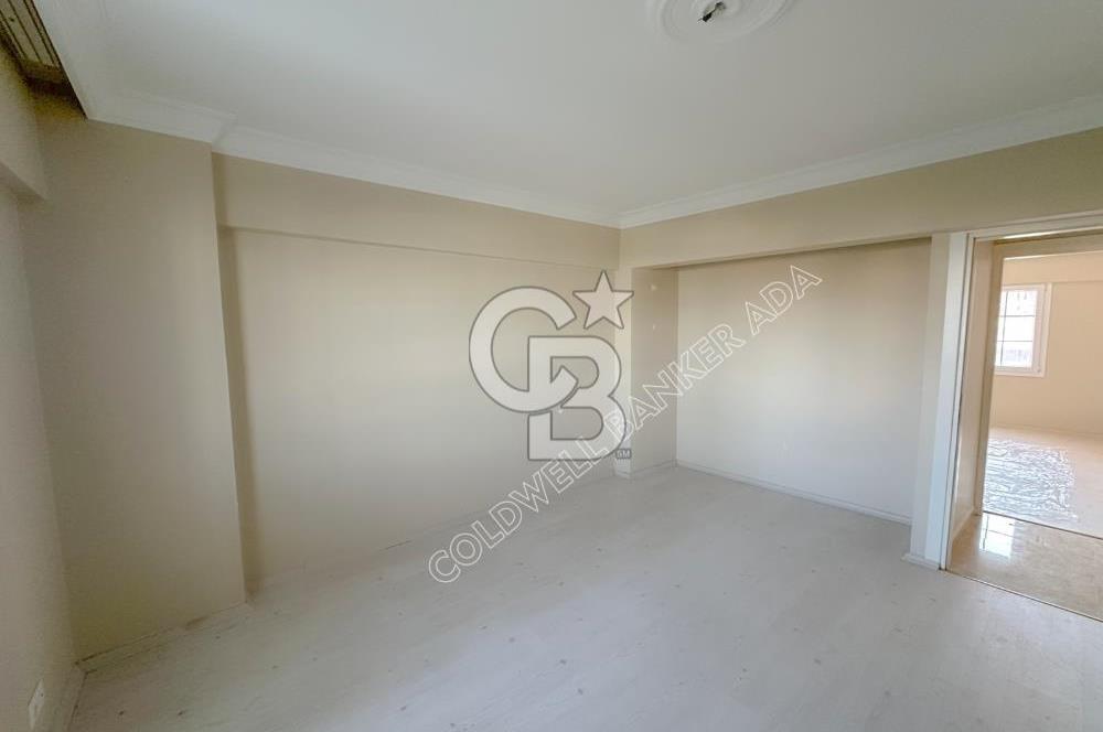 Emsallerinin Altında Kuşadası'nda Satılık Geniş Masrafsız 3+1 Daire