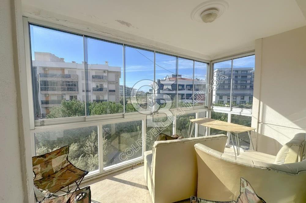 Emsallerinin Altında Kuşadası'nda Satılık Geniş Masrafsız 3+1 Daire