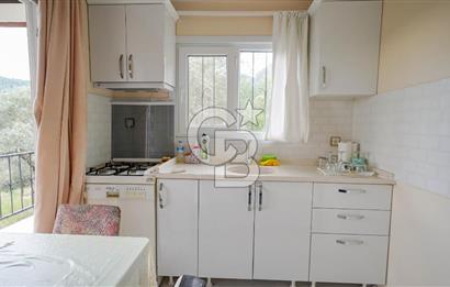 AKBÜK'TE DENİZ MANZARALI SATILIK 2+1 EV VE ZEYTİNLİ TARLA