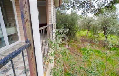 AKBÜK'TE DENİZ MANZARALI SATILIK 2+1 EV VE ZEYTİNLİ TARLA