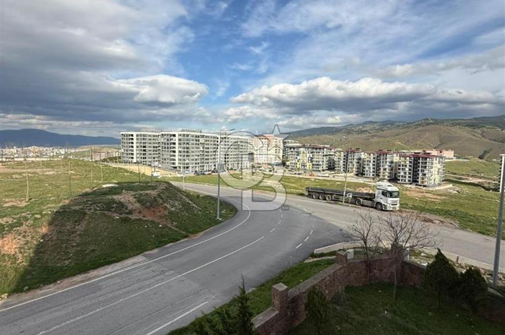 Menemen İstiklal Mahallesinde Satılık 3+1 Ferah Daire!