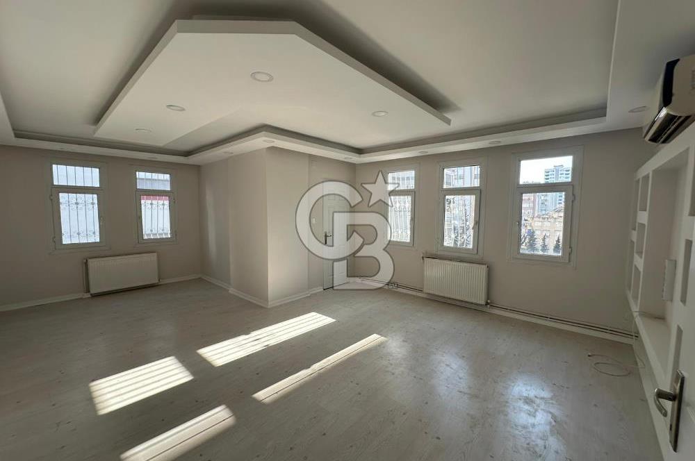 Huzurevleri Mahallesinde Merkezi Konumda 3+1 Satılık Daire