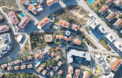 Emsallerinin Altında Kuşadası'nda Satılık Geniş Masrafsız 3+1 Daire