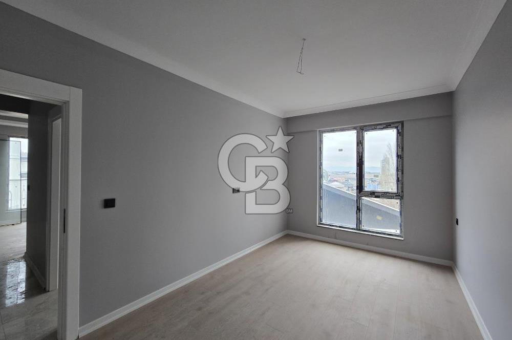 İNCEK TAŞPINAR'DA BULVARA ÇOK YAKIN KONUMDA KİRALIK 2+1 DAİRE