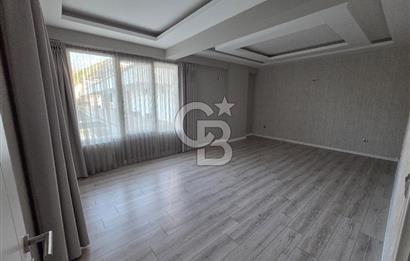 VADİ İZMİT'TE MÜSTAKİL TADINDA HAVUZ MANZARALI 2+1 SATILIK DAİRE