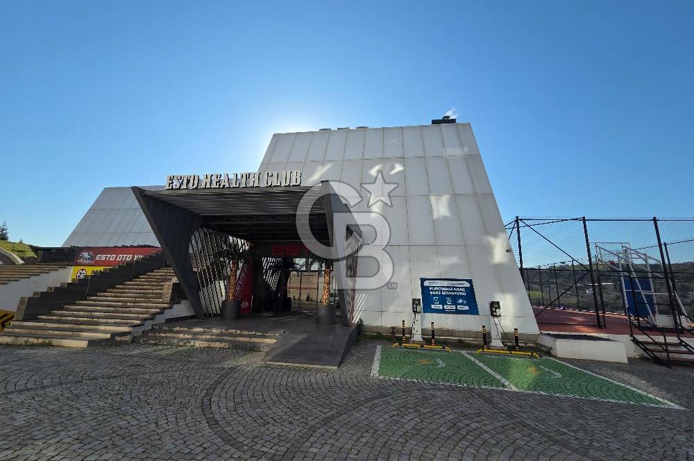 VADİ İZMİT'TE MÜSTAKİL TADINDA HAVUZ MANZARALI 2+1 SATILIK DAİRE