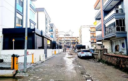 Seyrek Kafeler Sokağı Satılık 255 M2 Dükkan