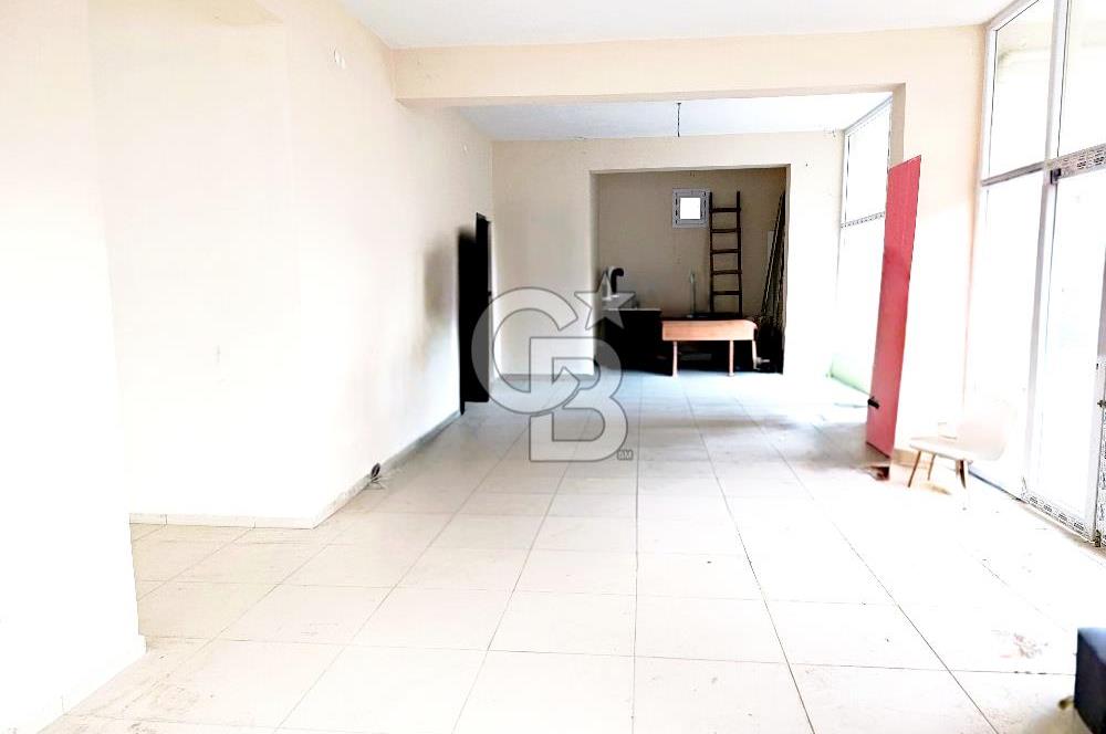 Seyrek Kafeler Sokağı Satılık 255 M2 Dükkan