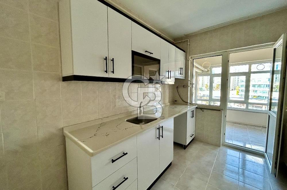 Beylikdüzü Barış Mah. Kiralık 3+1 Köşe Daire Merkezi Konumda