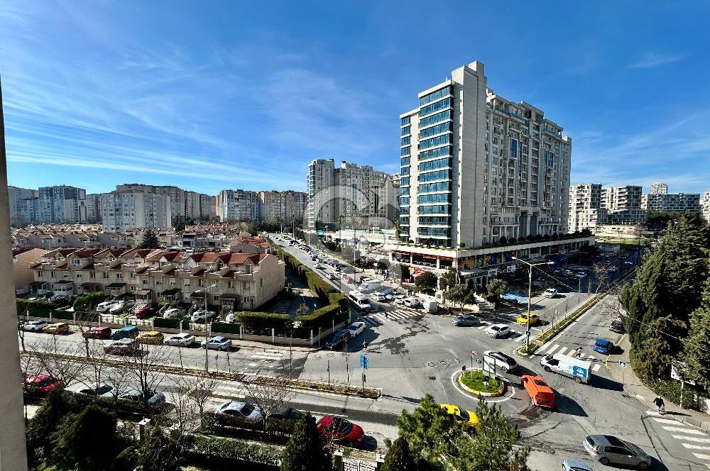 Beylikdüzü Barış Mah. Kiralık 3+1 Köşe Daire Merkezi Konumda