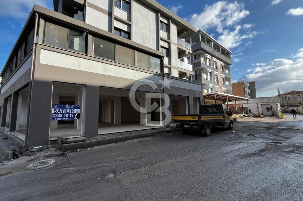 MUSELAND'DAN MENEMEN SEYREK MEYDANDA SATILIK PRESTİJLİ DÜKKAN MAGAZA 