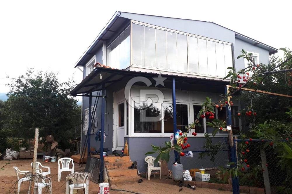 Kemalpaşa Ören’de Satılık Besi Damlı Çiftlik Evi