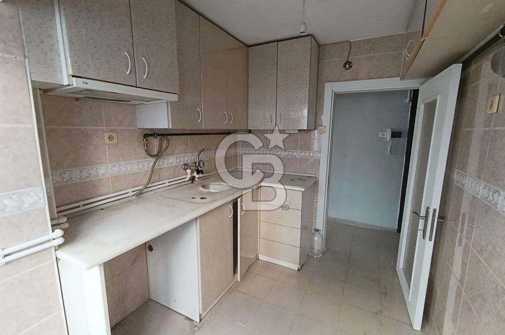 Girne Caddesi Yol Üzeri 3+1 Asansörlü Kiralık Daire