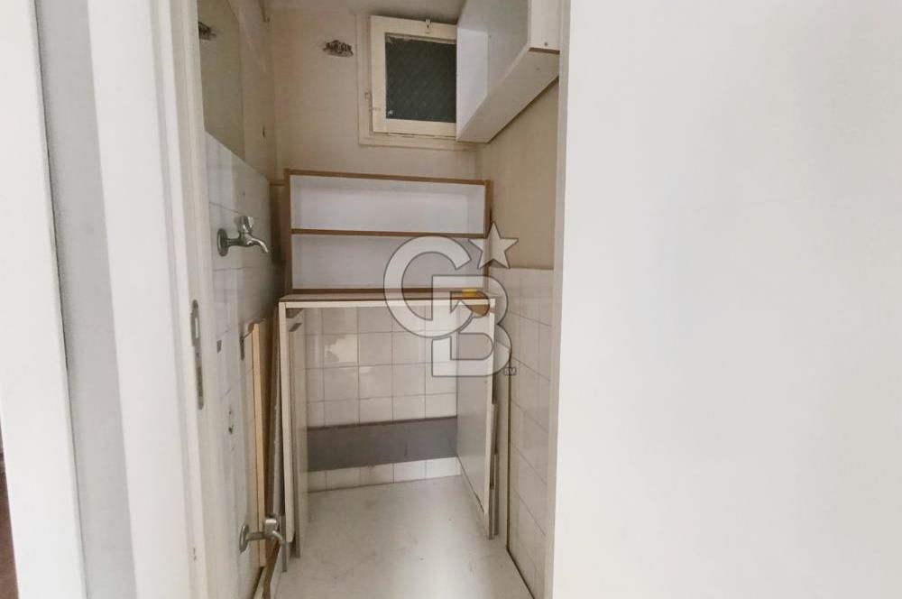 Girne Caddesi Yol Üzeri 3+1 Asansörlü Kiralık Daire