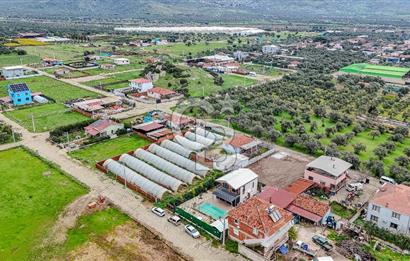 İZMİR BAYINDIR'DA 4+1 HAVUZLU İSKANLI SATILIK MÜSTAKİL VİLLA