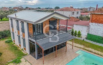 İZMİR BAYINDIR'DA 4+1 HAVUZLU İSKANLI SATILIK MÜSTAKİL VİLLA