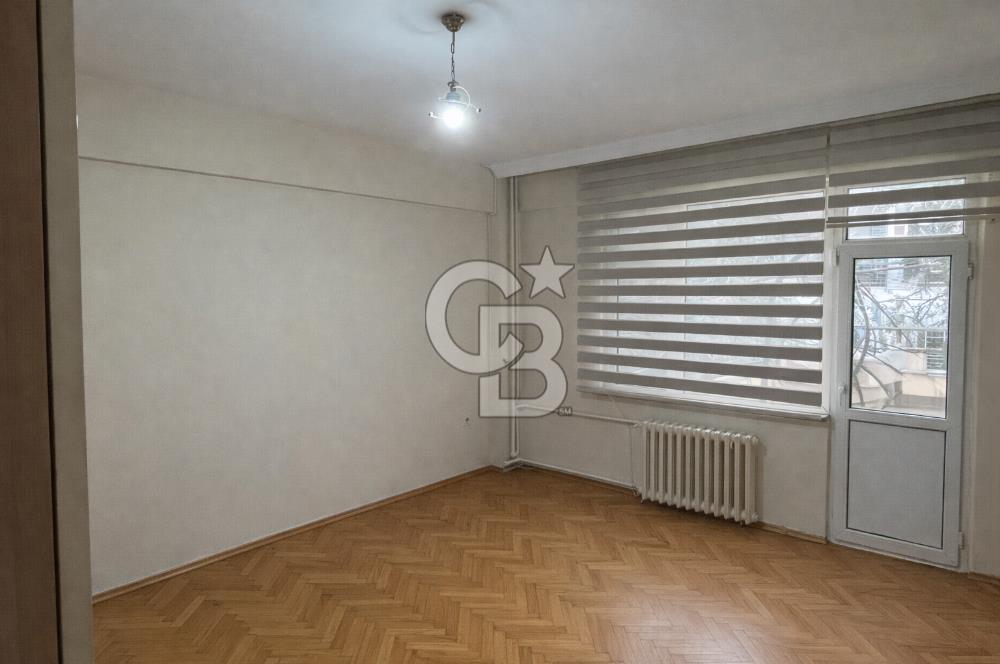 BEYOĞLU GÜMÜŞSUYU'NDA ASANSÖRLÜ, FERAH 150 M2 KİRALIK DAİRE