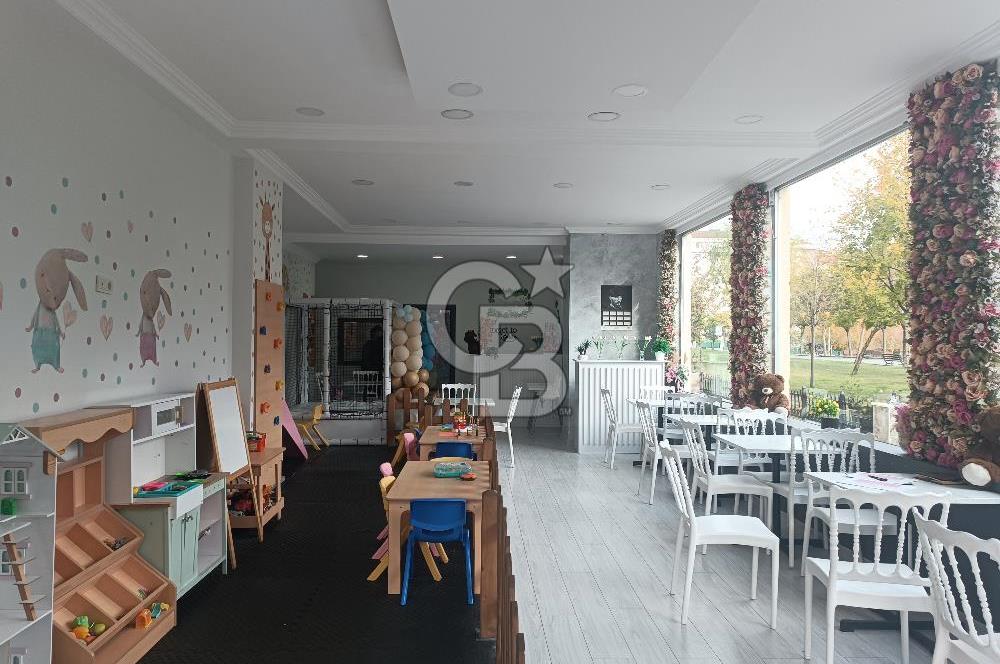 Adnan Kahveci mahallesi Esentepe caddesinde 125m2 Satılık Dükkan