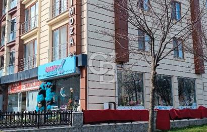 Adnan Kahveci mahallesi Esentepe caddesinde 125m2 Satılık Dükkan
