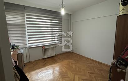 BEYOĞLU GÜMÜŞSUYU'NDA ASANSÖRLÜ, FERAH 150 M2 KİRALIK DAİRE