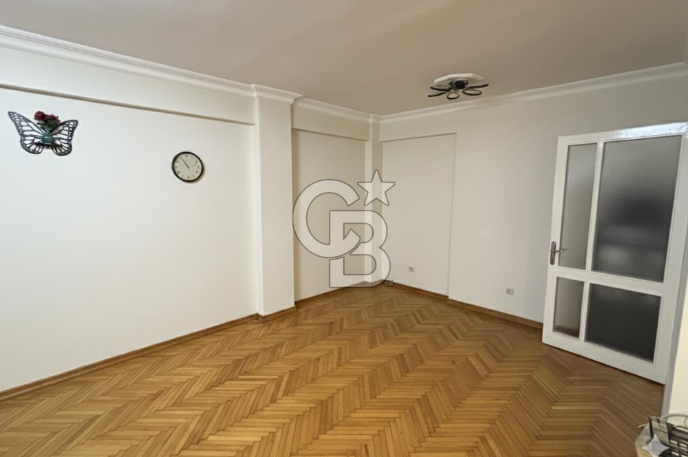 BEYOĞLU GÜMÜŞSUYU'NDA ASANSÖRLÜ, FERAH 150 M2 KİRALIK DAİRE