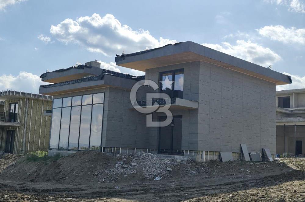 CB PREMIUM'DAN BATI MAHALL DE FIRSAT SATILIK VİLLA