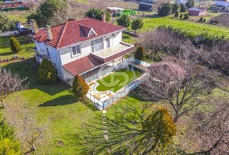 Çatalca'da 2500 m2 Arsa İçerisinde Havuzlu Müstakil Villa - 1 - 335291