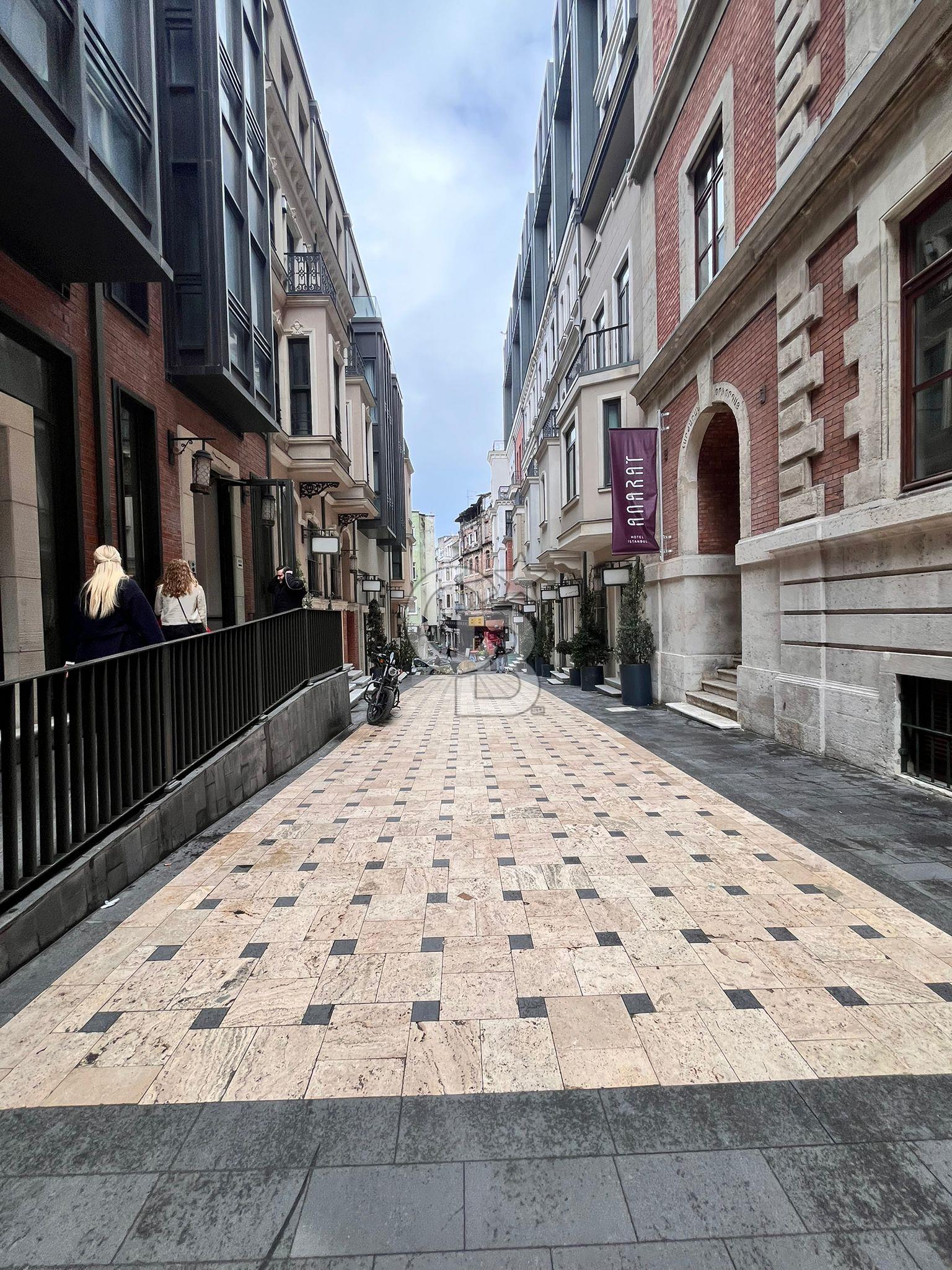 Taksim 360 | 1+1 Kiralık | Metroya 3 DK | Güvenlikli | Otoparklı